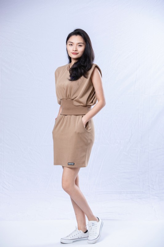 cb684a254fe945aab12c157121fbb5ae.jpg