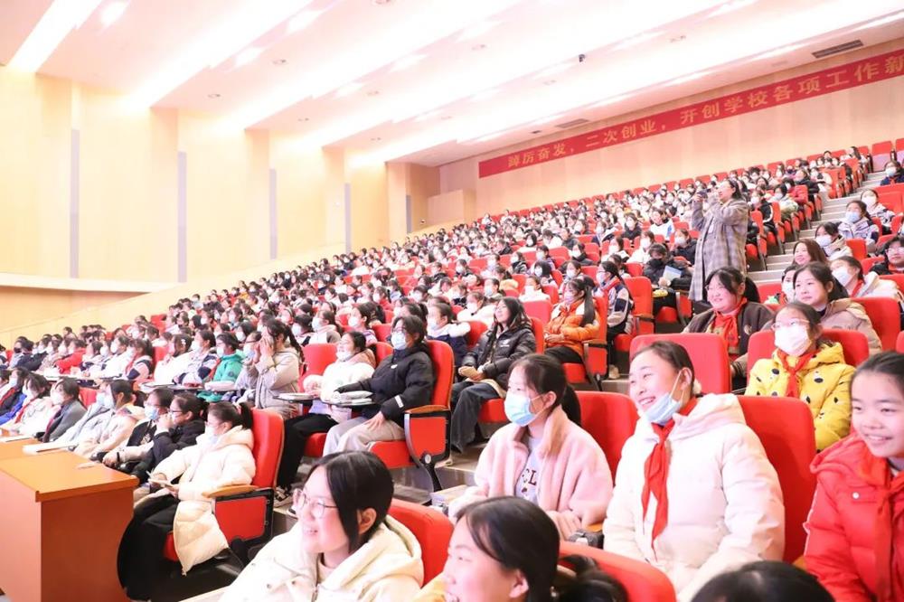 e9260f73d642464fa0a56f9f2f5eff7c.jpg e9260f73d642464fa0a56f9f2f5eff7c.jpg