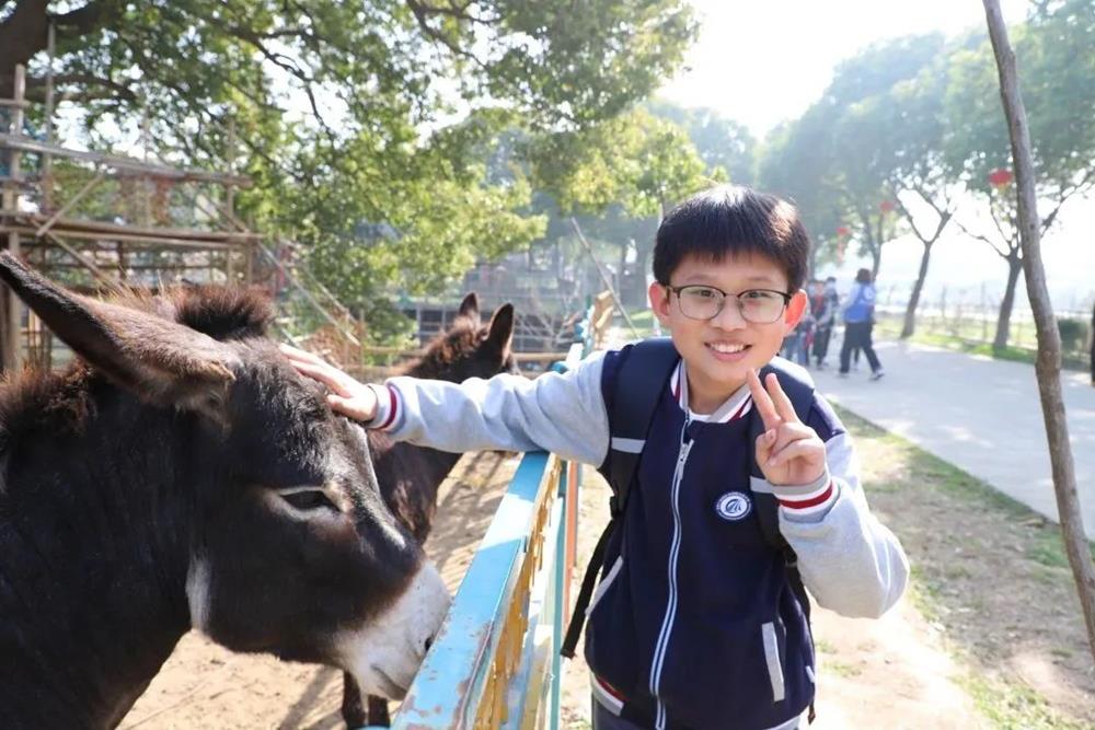 6ee4125f41e943e69181a64cf5e3ae59.jpg 6ee4125f41e943e69181a64cf5e3ae59.jpg