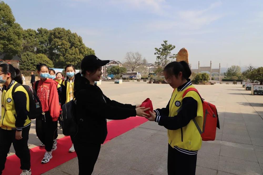 e7c02a1bc9574a4cac200b622bf0b217.jpg e7c02a1bc9574a4cac200b622bf0b217.jpg