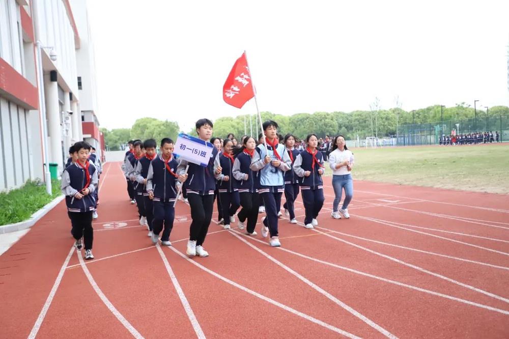 f293ace45cea4e41a9af46132d2447fd.jpg f293ace45cea4e41a9af46132d2447fd.jpg