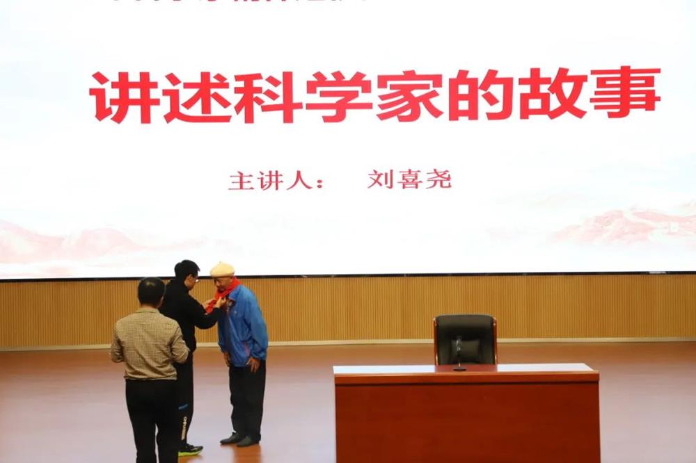 5cf580423133433b8ad1445927f5ed53.jpg 5cf580423133433b8ad1445927f5ed53.jpg