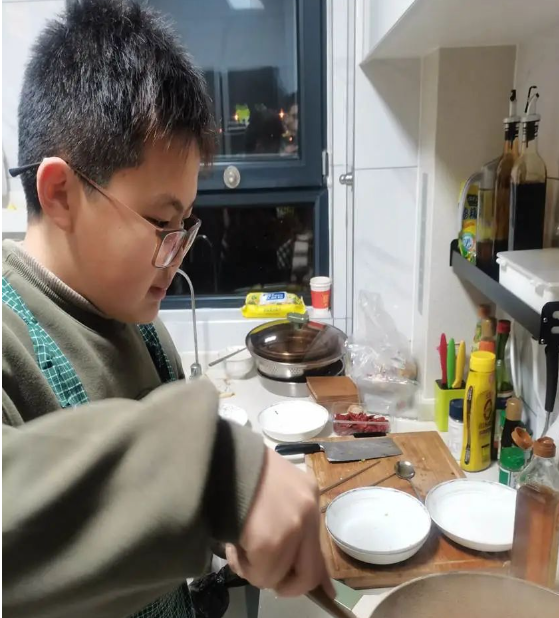 98563473c2ec4a79bcdee04828348748.png 98563473c2ec4a79bcdee04828348748.png