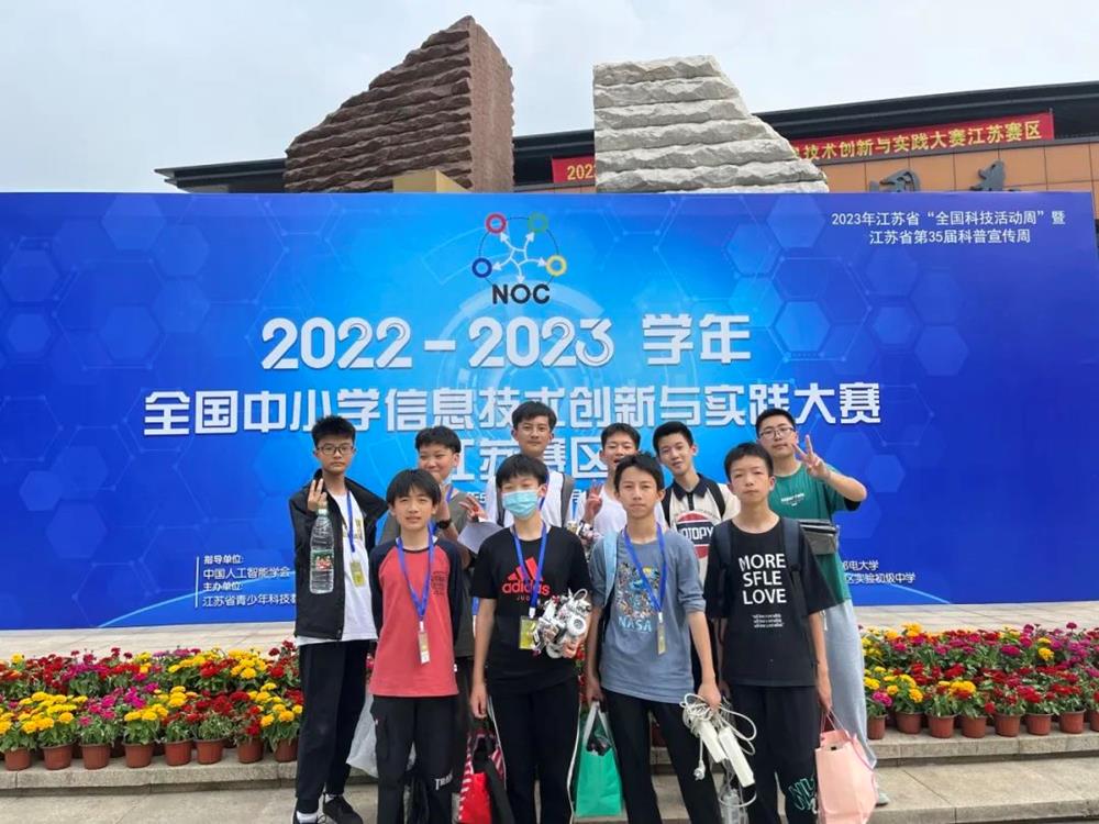 ab94e354f73d4cb4a9120f4268d72417.jpg