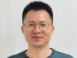杨卫华